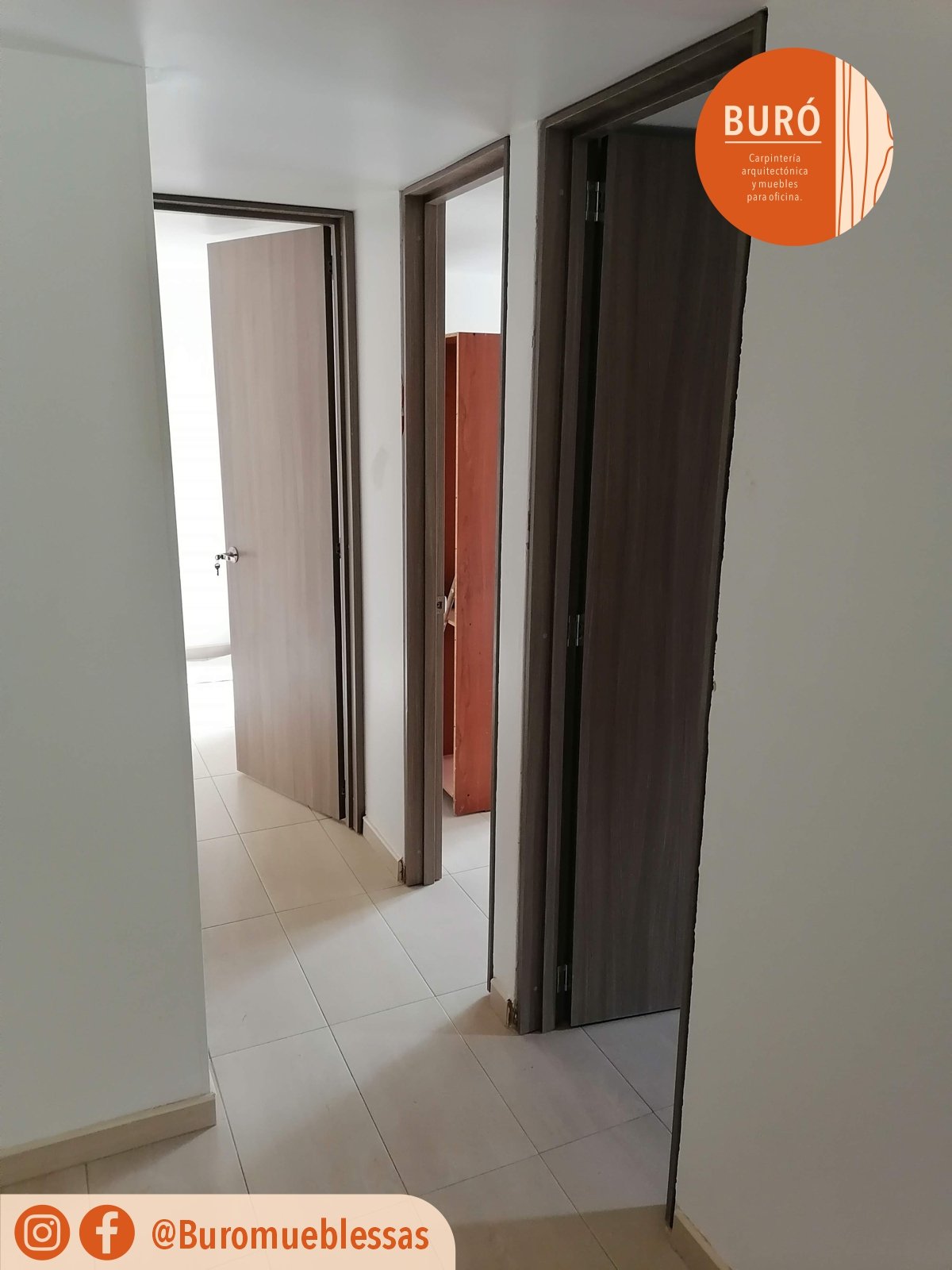 Puerta con marco laterales y cabezal 1.4.jpg